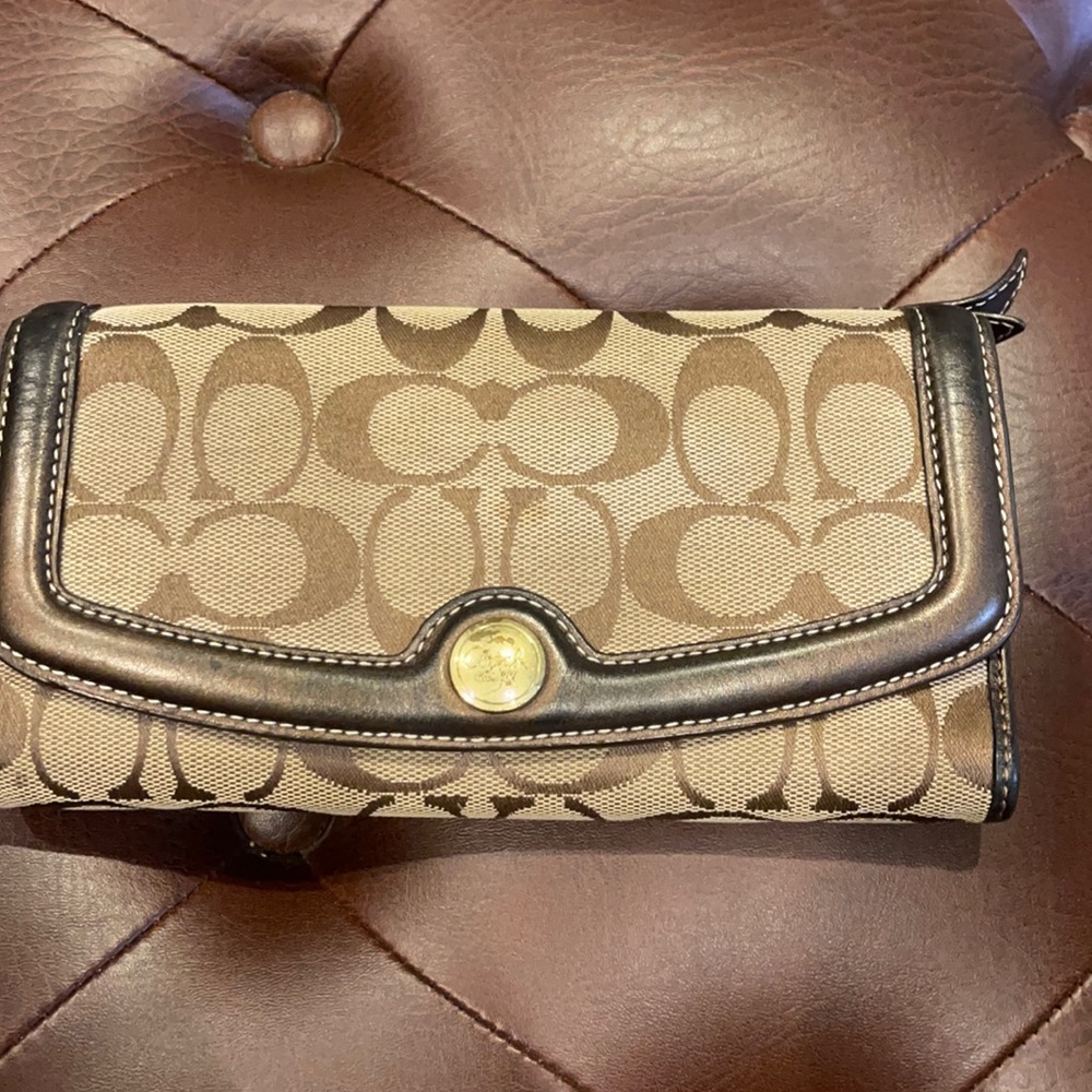 Coach women’s wallet